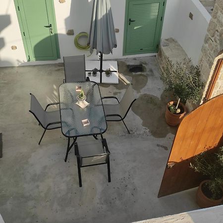 La Maison D Aspasia Kamilari Bagian luar foto