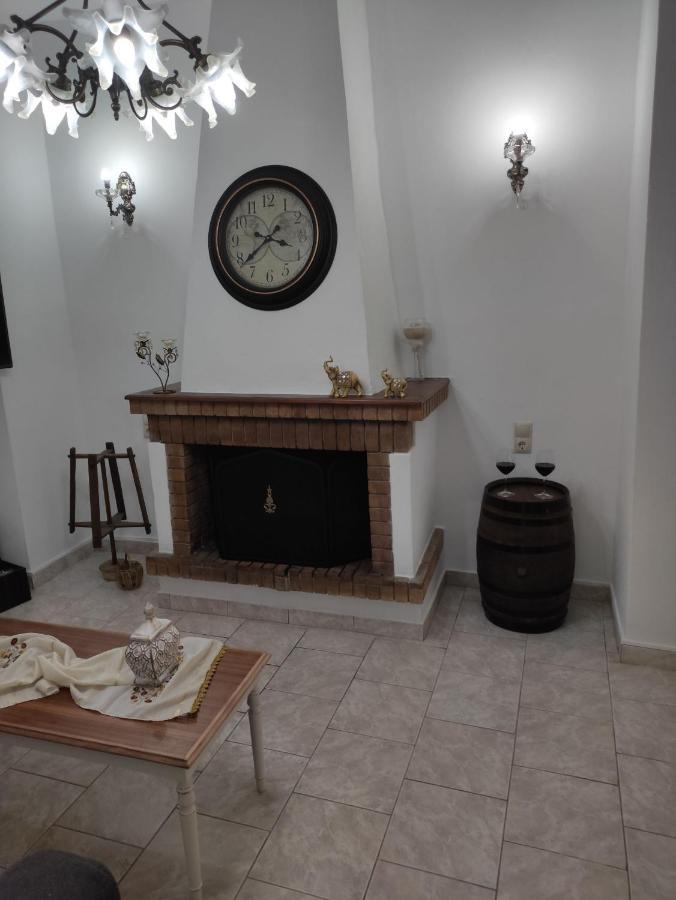 La Maison D Aspasia Kamilari Bagian luar foto