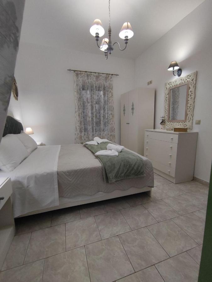 La Maison D Aspasia Kamilari Bagian luar foto