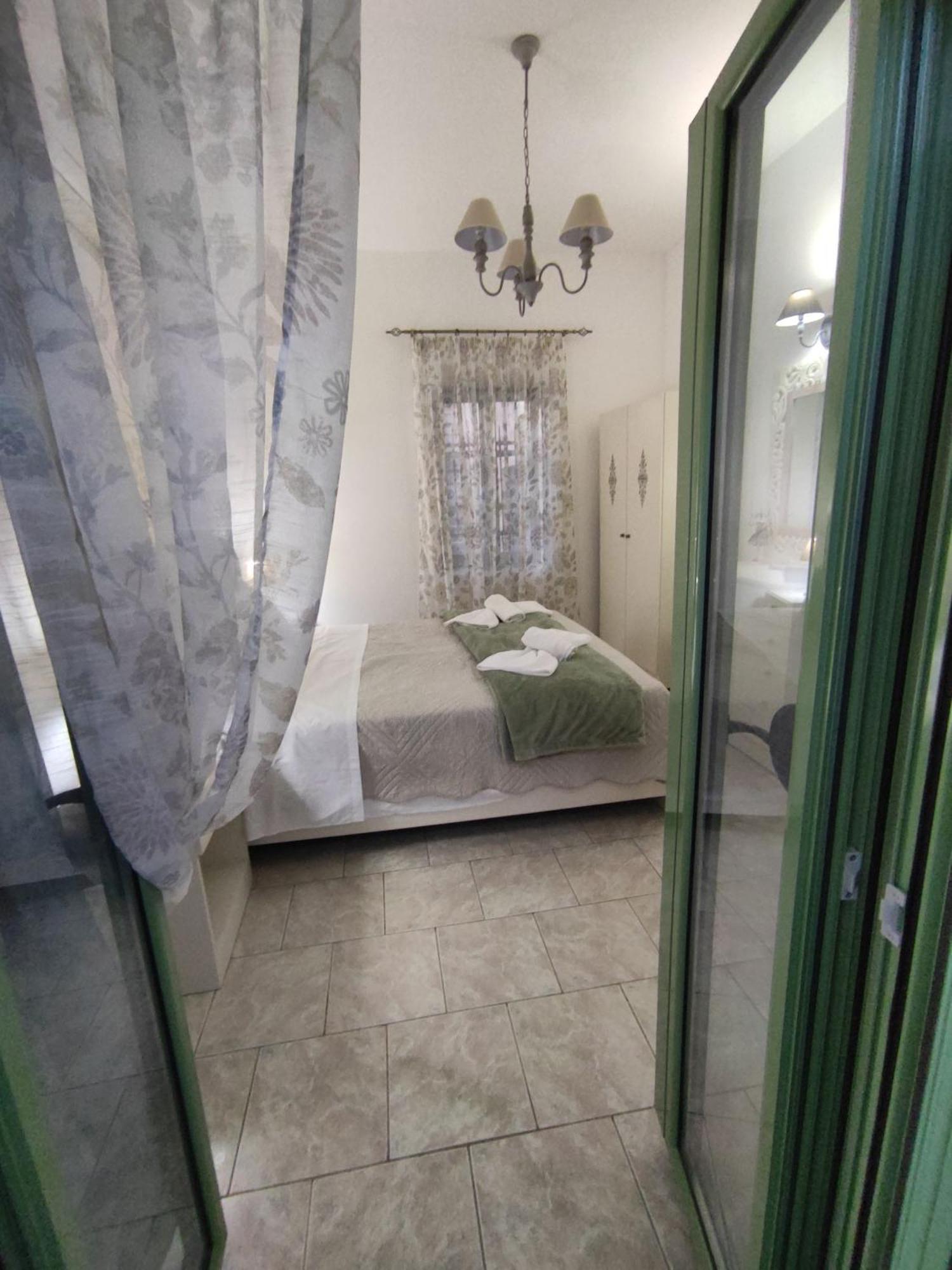 La Maison D Aspasia Kamilari Bagian luar foto